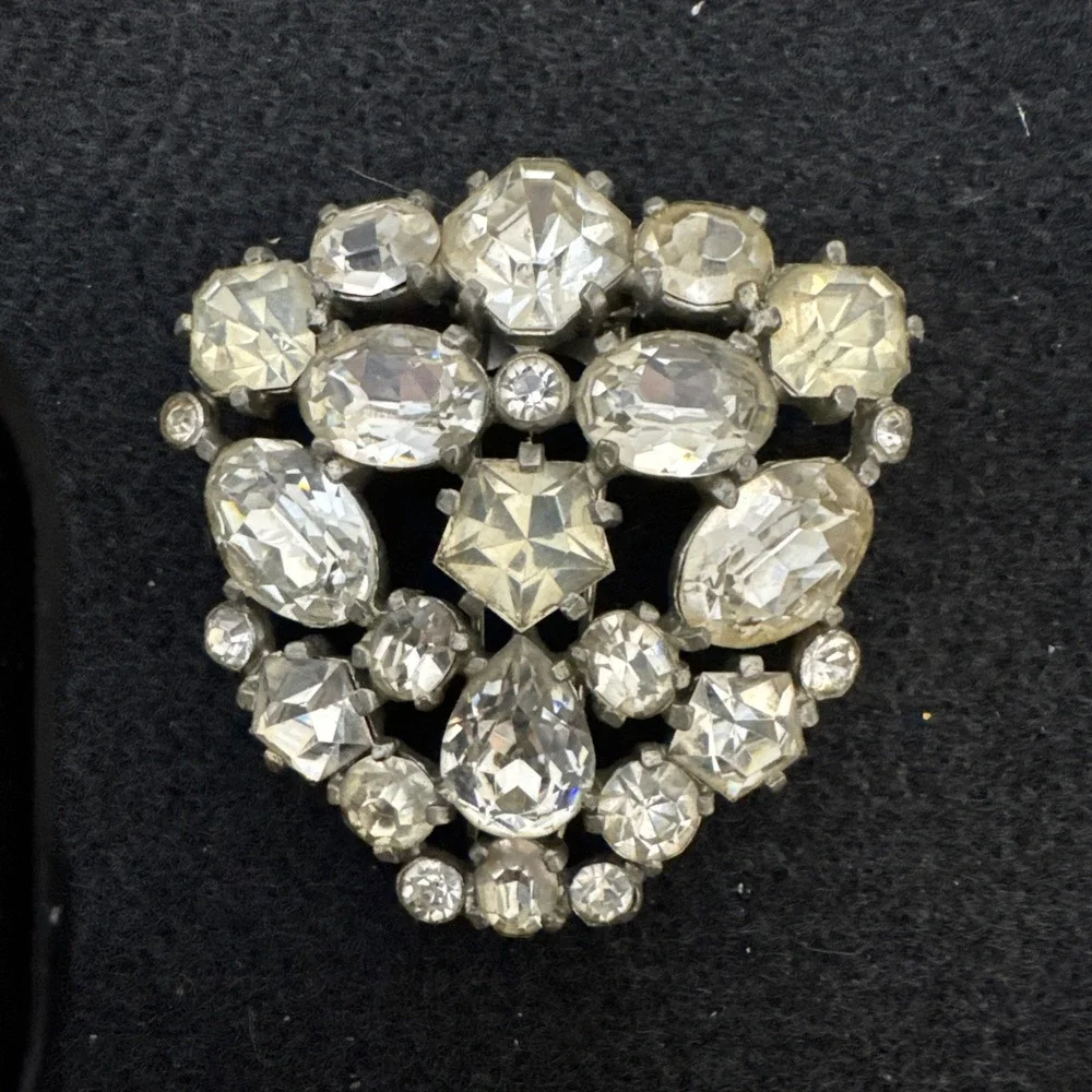Eisenberg Original Large Vintage Fur Clip Clear Rhinestoned Signed EUC